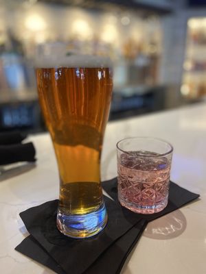 Maverick's | Kitchen • Drinks • Sports by null