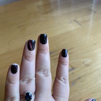 Holiday Nails - Cat eyes magnetic gel - Nail Salons Near Me - Los Angeles, California