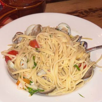 Ainslie - Clam linguine - Beer Gardens Near Me - Brooklyn, New York