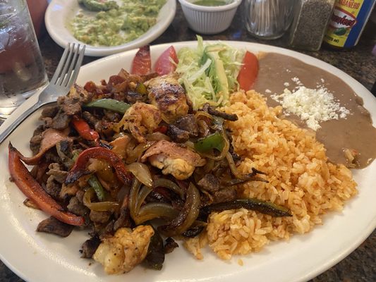 Que Chula Es Puebla Inc by null