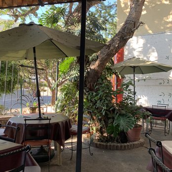 Min Wah - Outdoor seating - Restaurants Near Me - Chapala, JAL
