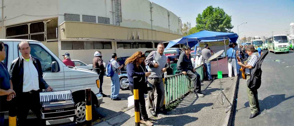 Tianguis de Música en Taxqueña