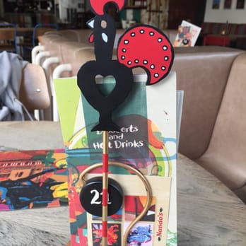Nando's - Chicken Shop Near Me - London, XGL