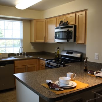 The Gardens at Del Ray - Kitchen - Apartments Near Me - Alexandria, Virginia The Gardens at Del Ray - Kitchen - Apartments Near Me - Alexandria, Virginia