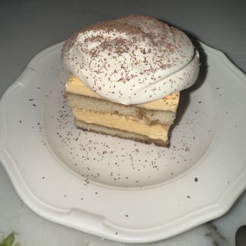 Donna's - Tiramisu dessert - Italian Near Me - Los Angeles, California Donna's - Tiramisu dessert - Italian Near Me - Los Angeles, California