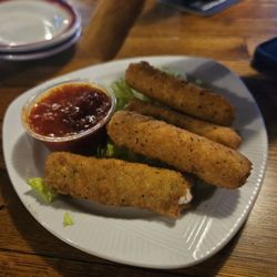 Dozer's Bar and Grill - Mozz sticks