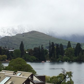 Hotel St Moritz Queenstown - Hotels Near Me - Queenstown, OTA