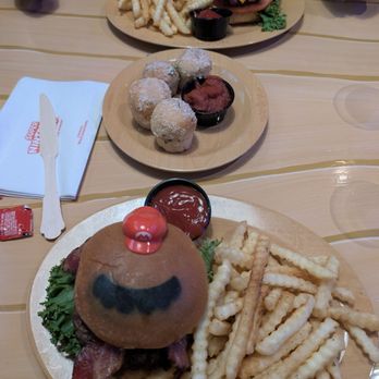Toadstool Cafe - Mario burgers and garlic knot appetizer - Cafes Near Me - Universal City, California