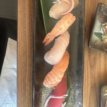 Sushi Dan - LUNCH 5PCS SUSHI COMBO - Sushi Bars Near Me - Studio City, California Sushi Dan - LUNCH 5PCS SUSHI COMBO - Sushi Bars Near Me - Studio City, California