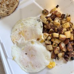 Just Breakfast and Things - Food not cooked the way was was ordered. Nobody greeted me when I walked in the door.