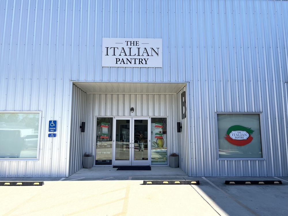The Italian Pantry Logo