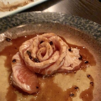 Villa Fontana - Salmon sashimi with passion fruit sauce - Sushi Bars Near Me - Londrina, Puerto Rico Villa Fontana - Salmon sashimi with passion fruit sauce - Sushi Bars Near Me - Londrina, Puerto Rico
