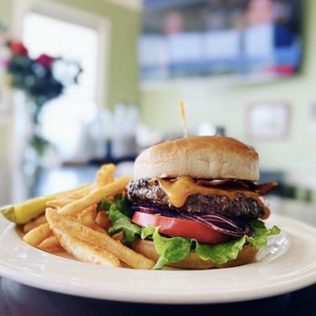 Lara’s Fine Dining - Cheddar Bacon Burger - Italian Near Me - Richmond, California Lara’s Fine Dining - Cheddar Bacon Burger - Italian Near Me - Richmond, California