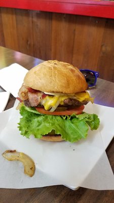 Mr Lu's Burgers & Seafood by null