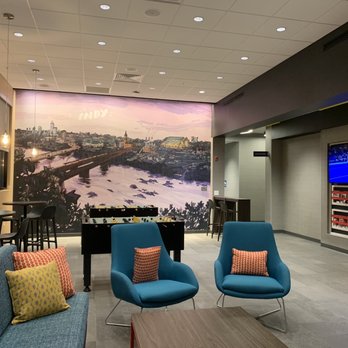 Tru by Hilton Indianapolis Downtown - Lobby - Hotels Near Me - Indianapolis, Indiana Tru by Hilton Indianapolis Downtown - Lobby - Hotels Near Me - Indianapolis, Indiana
