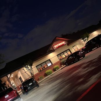 Outback Steakhouse - Outside - Steakhouses Near Me - Addison, Texas