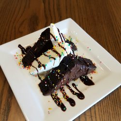 Straits Kitchen - Chocolate brownie and ice cream