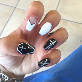 Nail Tyme - Left hand - Nail Salons Near Me - Corona, California Nail Tyme - Left hand - Nail Salons Near Me - Corona, California