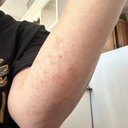 Unique Nails - Bad Waxing