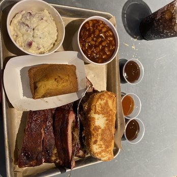 City Barbeque - Potato salad, baked beans, corn bread, Texas toast, brisket, and ribs. So MUCH FOOD!! - Barbeque Near Me - Columbus, Ohio City Barbeque - Potato salad, baked beans, corn bread, Texas toast, brisket, and ribs. So MUCH FOOD!! - Barbeque Near Me - Columbus, Ohio