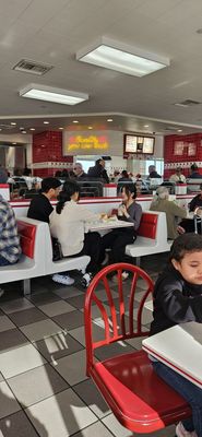 In-N-Out Burger by null