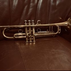 King Super 20 Bb trumpet