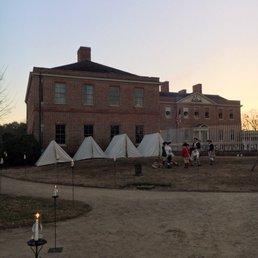 Just before dark at the Christmas Candlelight Tour Just before dark at the Christmas Candlelight Tour