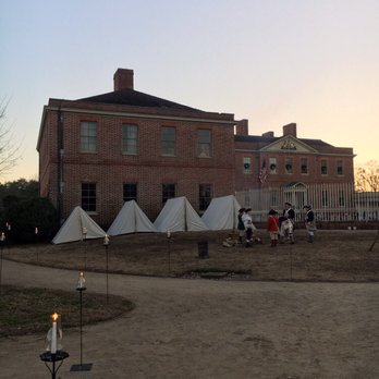 Tryon Palace - Just before dark at the Christmas Candlelight Tour - Landmarks & Historical Buildings Near Me - New Bern, North Carolina Tryon Palace - Just before dark at the Christmas Candlelight Tour - Landmarks & Historical Buildings Near Me - New Bern, North Carolina