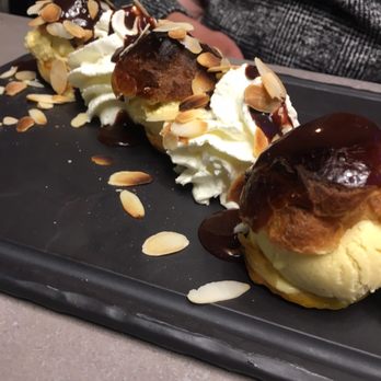 Le Cocodile - Profiteroles - French Near Me - Nice, 06