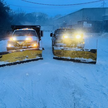 Hands On Landscaping - Commerical & Residential Snow Plowing Services in New Haven County, CT - Snow Removal Near Me - West Haven, Connecticut