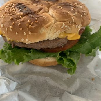 Lily's Malibu - Cheeseburger - Burgers Near Me - Malibu, California Lily's Malibu - Cheeseburger - Burgers Near Me - Malibu, California