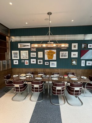 Tops Diner by null