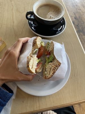 Seven Virtues Coffee Roasters on Glisan by null
