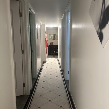 Lily Spa - Hallway - Massage Near Me - Honolulu, Hawaii Lily Spa - Hallway - Massage Near Me - Honolulu, Hawaii