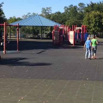 Hadley's Park - Nice and padded - Parks Near Me - Rockville, Maryland Hadley's Park - Nice and padded - Parks Near Me - Rockville, Maryland