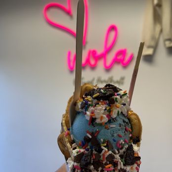 Sweet Handkraft - Cookie Monster, chocolate ice cream with a vanilla bubble waffle with sprinkles, oreo crumbles, chocolate waffle pieces with whipped cream - Desserts Near Me - Metairie, Louisiana Sweet Handkraft - Cookie Monster, chocolate ice cream with a vanilla bubble waffle with sprinkles, oreo crumbles, chocolate waffle pieces with whipped cream - Desserts Near Me - Metairie, Louisiana