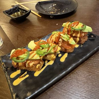 Niku Sushi - Crispy Spicy Tuna Rice - Sushi Bars Near Me - Anaheim, California