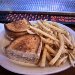 Dive 106 - The Greatest Patty Melt Ever Sandwich