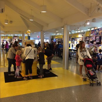 Lego - Toy Stores Near Me - Lake Buena Vista, Florida