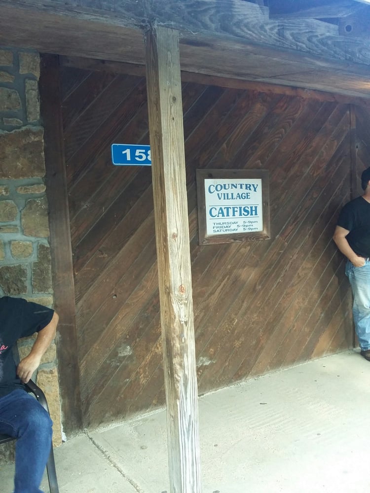 COUNTRY VILLAGE CATFISH AND SEAFOOD 158 Knight Haven Cir, Star City