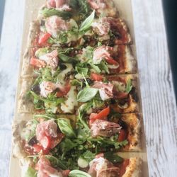 Mangia Tutto Pizzeria And Restaurant - 1/2 metre pizza