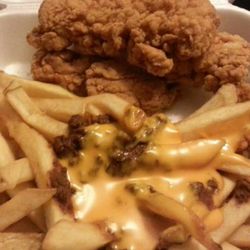 Munch Box - Tenders and chili cheese fries
