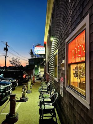 Becky's Diner by null