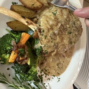 La Perla Di Pompano - Stuffed veal pork chop - Italian Near Me - Pompano Beach, Florida