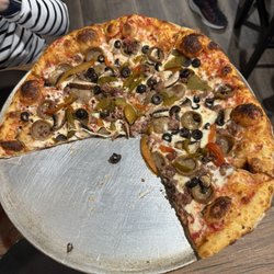 Leoni Pizzeria - Sorry (same excuse)