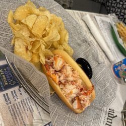 Jenkinson's Pavillion - Lobster  Roll