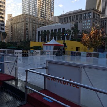 Holiday Ice Rink - Skating Rinks Near Me - Los Angeles, California Holiday Ice Rink - Skating Rinks Near Me - Los Angeles, California