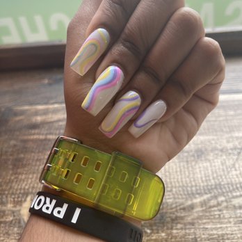 Diamond Nails - Nail Salons Near Me - Philadelphia, Pennsylvania