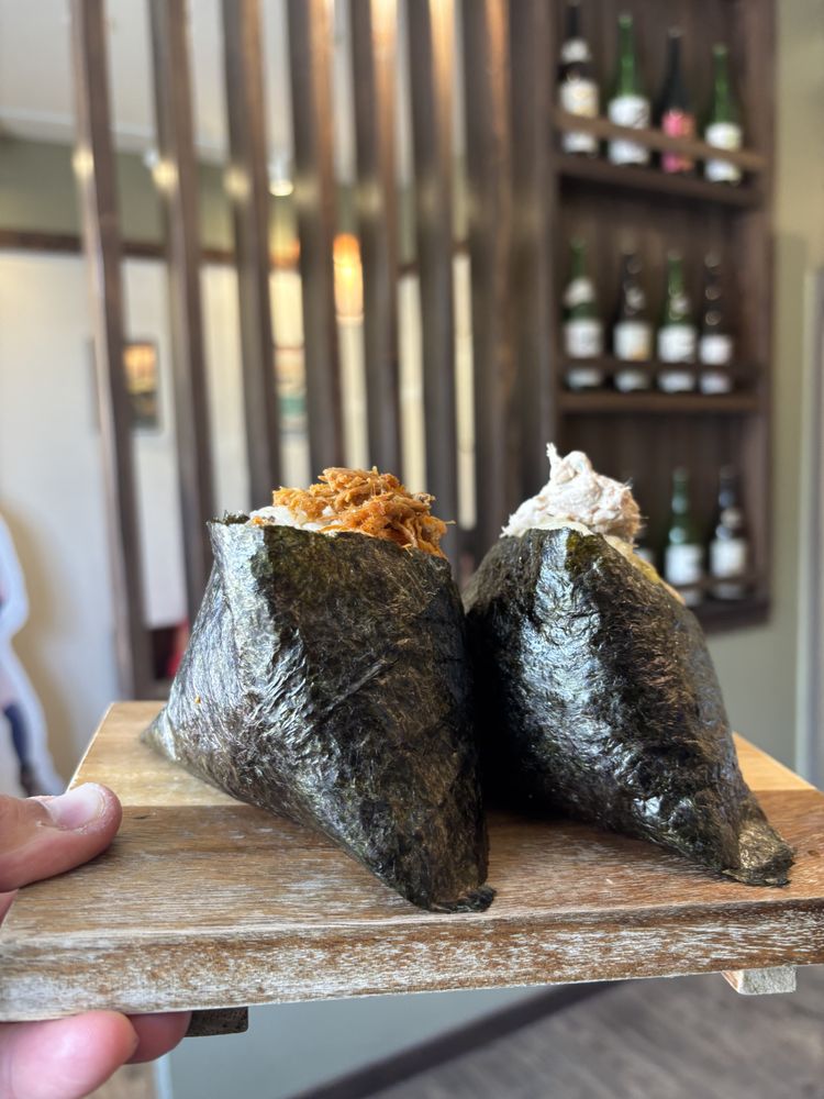 Yama Onigiri Logo