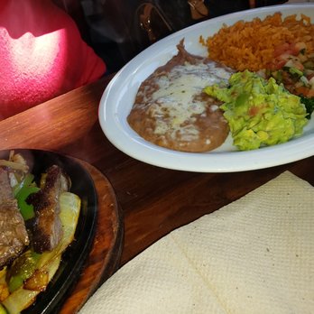 Casa Pasilla - Mexican Near Me - Valencia, California